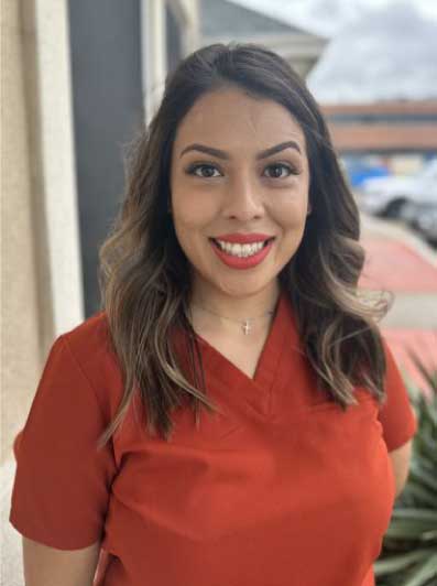 4 Dr. Rebeca Piantini Alvarez, M.D., F.A.A.P. Medical Director - Pediatrician