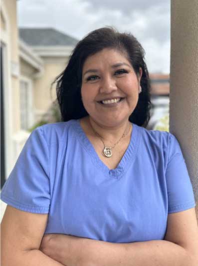 5 Dr. Rebeca Piantini Alvarez, M.D., F.A.A.P. Medical Director - Pediatrician